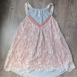 Xhilsration XL Boho Lace Flowing Tank Top